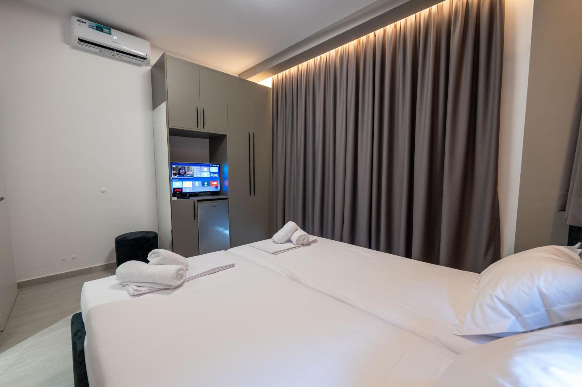 Euphoria Apartments ซารานเดอ ภายนอก รูปภาพ