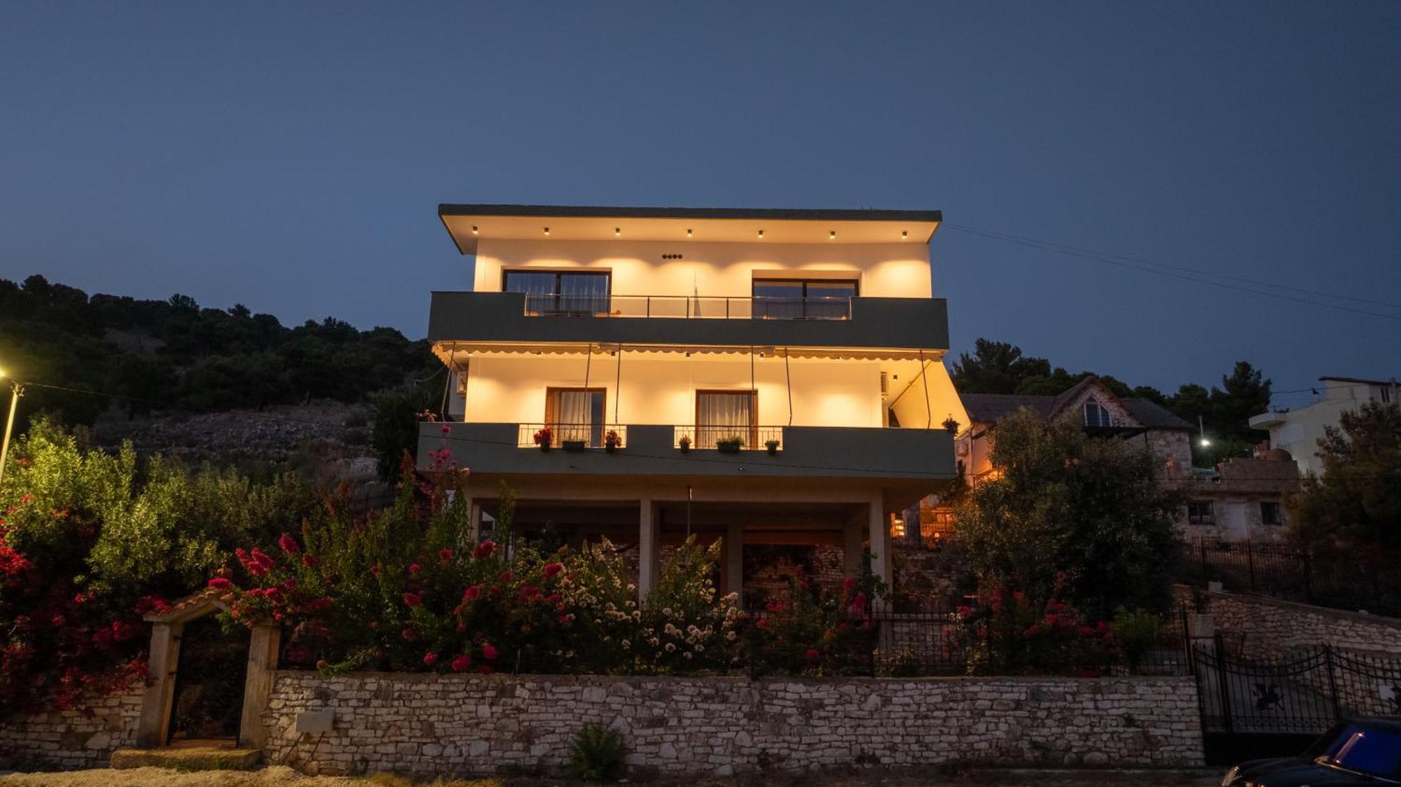 Euphoria Apartments ซารานเดอ ภายนอก รูปภาพ